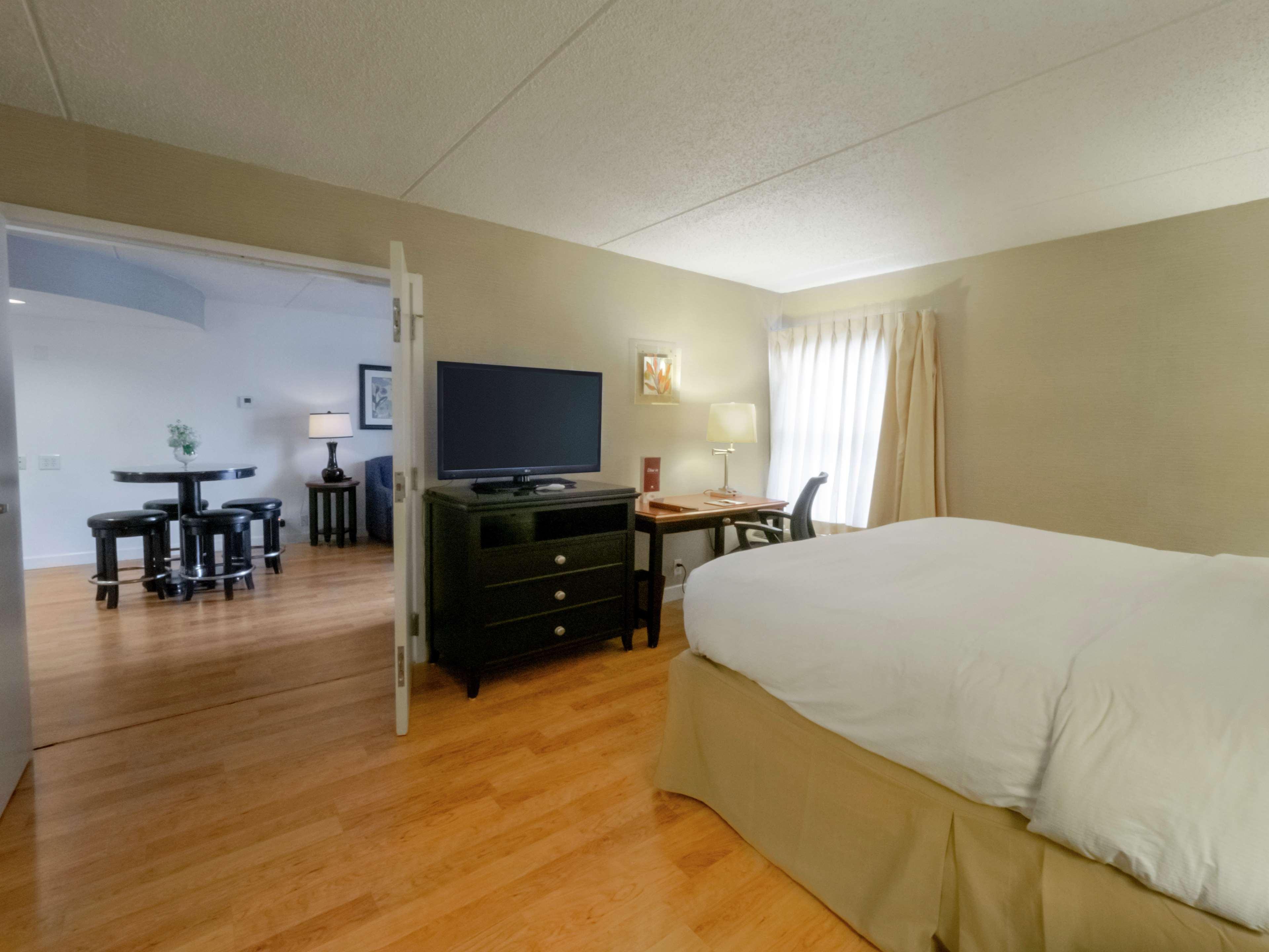 Doubletree By Hilton Buffalo-Amherst Buitenkant foto
